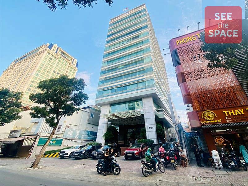 G8 Golden 123 Nguyen Dinh Chieu is the ideal choice for you. Located at 123 Nguyen Dinh Chieu, Xuan Hoa ward (formerly Ward 6), the building offers a high-class, comfortable and convenient working environment, helping your business shine in the bustling center of the city.