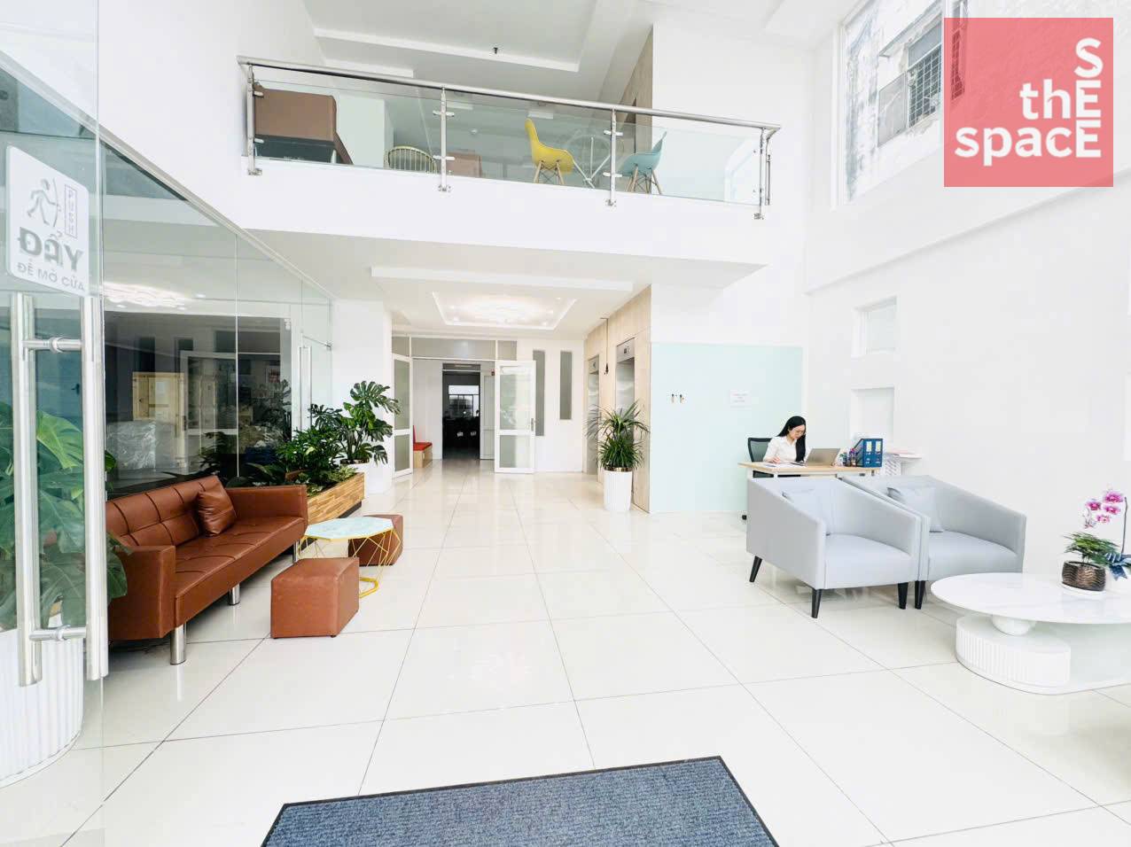 Sabay 77 Le Trung Nghia office lobby with reception desk