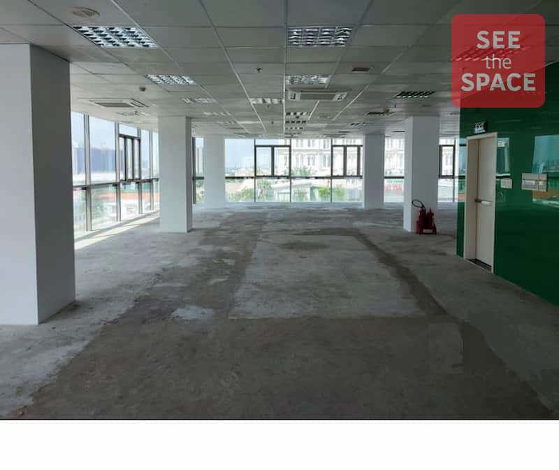 Tòa nhà IMV Center Building có thiết kế hiện đại và tầm nhìn đẹp nhất khu vực. Không chỉ sở hữu ưu thế 3 mặt tiền đối diện Cresent Mall va SECC