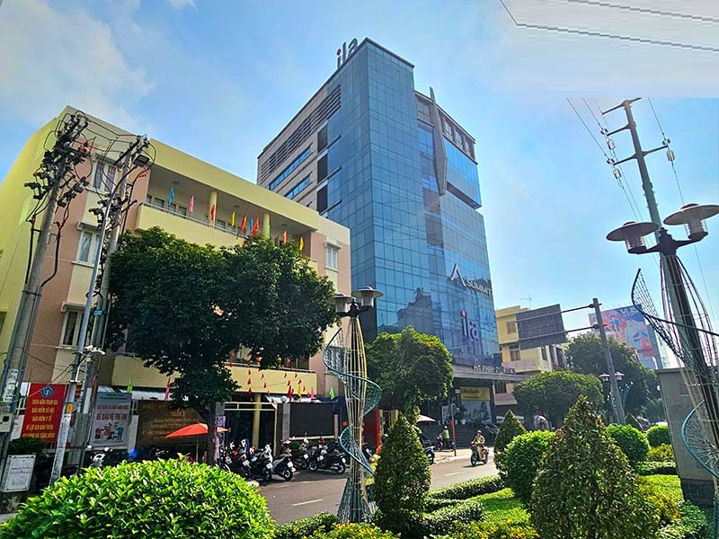 Ha Phan Phan Xich Long Building