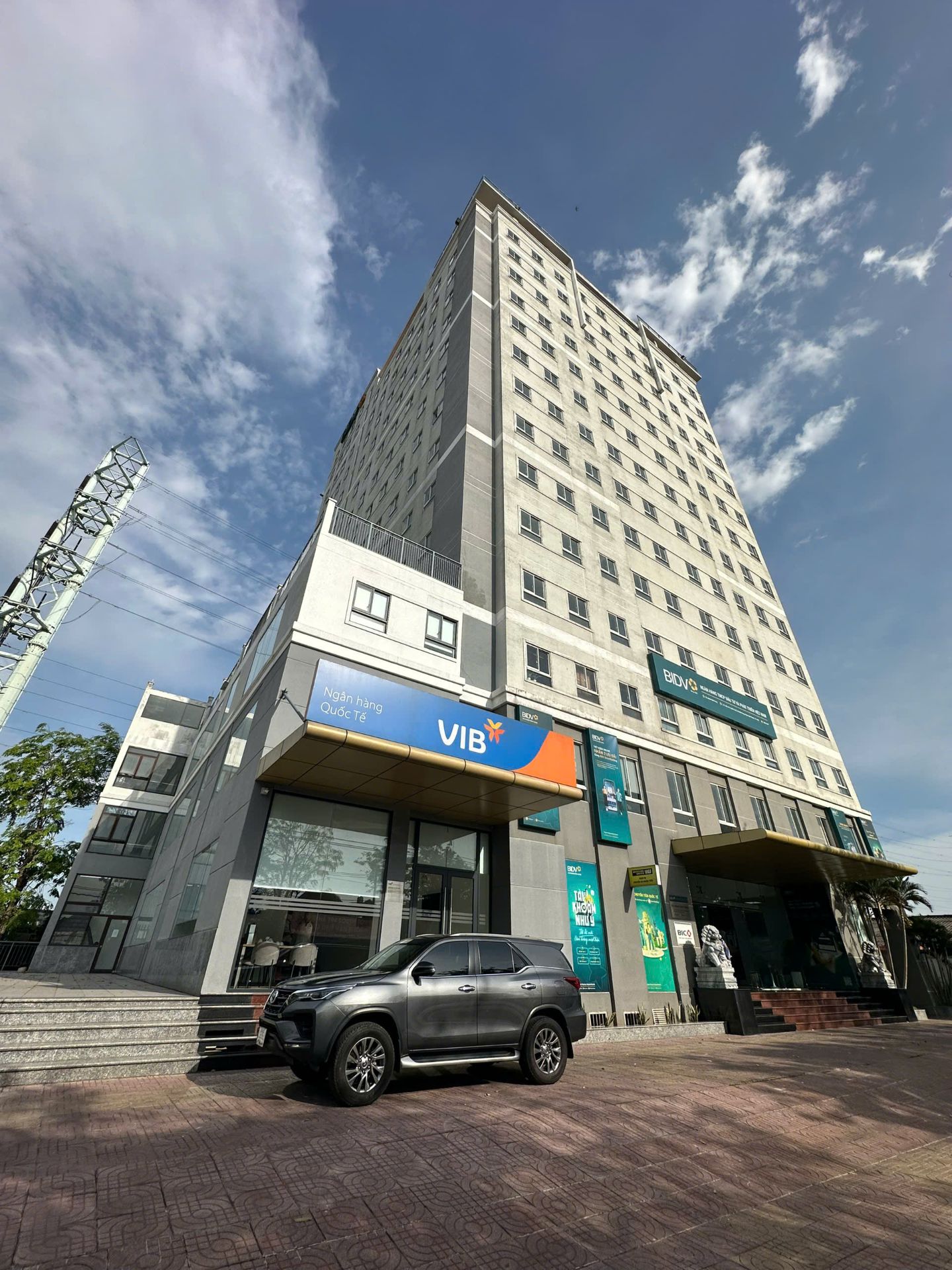194 SOUTH TOWER 