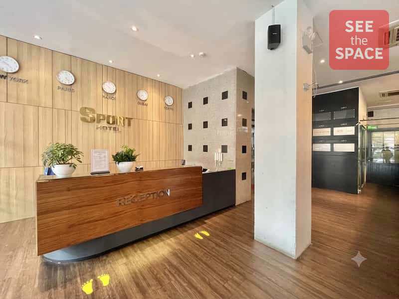 bnb-building-le-tan-1789303387.jpg