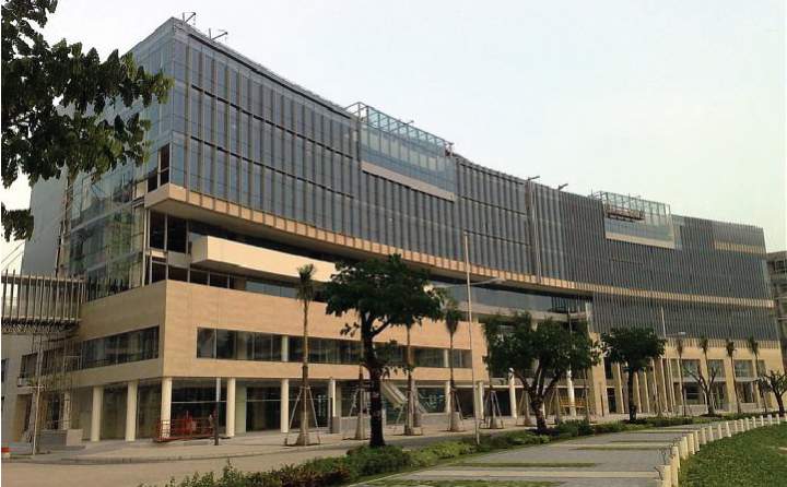crescrent-plaza-14ea8299-1e40-4536-b175-f8c2a9db3f61.jpg