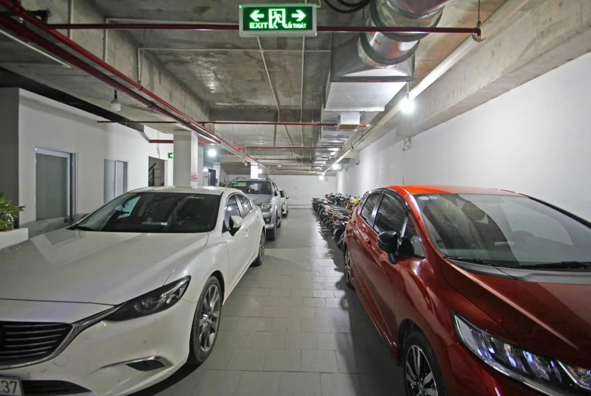 huucanh-office01-1170x785-f76b5e54-8a61-4f5b-8c31-6076980110f7.webp