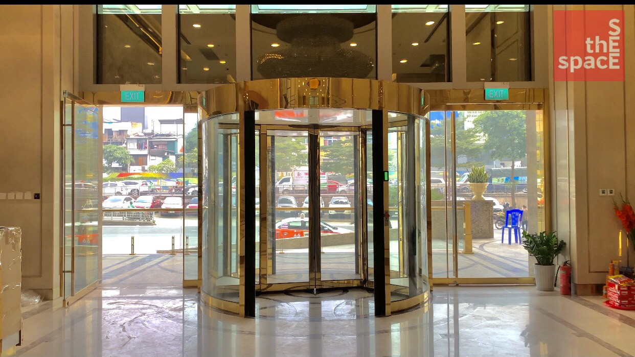 lbum-cua-xoay-brg-tower-03-1748755473.jpg